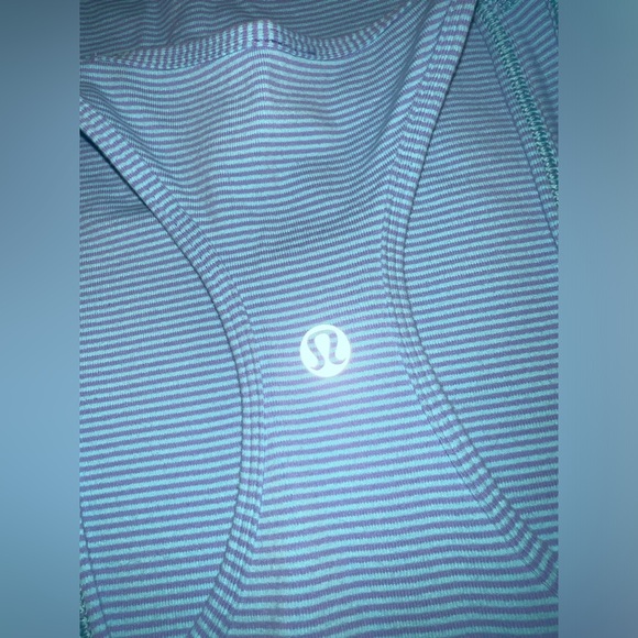 Lululemon Cool Racerback Reversible Striped Tank Top - Fitted / Size 4 - Picture 3 of 4